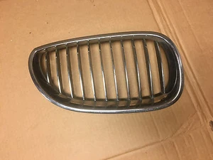 2004 2005 2006 2007 BMW 5 Series E60 front right bumper grille 51137065702 - Picture 1 of 6