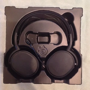Arctis 9X Wireless Headset - Picture 1 of 12