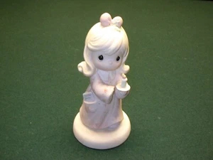 Precious Moments Sharing The Light Of Love 1997 Enesco - Picture 1 of 3