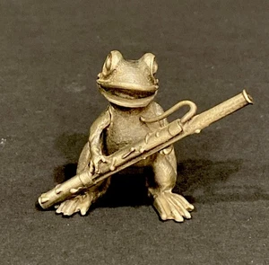 Hudson Pewter Small Frog Figurine Animal Orchestra 2x1.5x1” - Picture 1 of 6