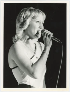 ABBA Agnetha Faltskog Concierto De Colección Original Tipo 1 Foto AMCo Certificado de Autenticidad 29410 - Imagen 1 de 3