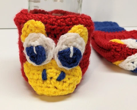 Kansas University KU Bottle Can Holder Jayhawk Hand-knit Pair of Koozie Gloves Cover