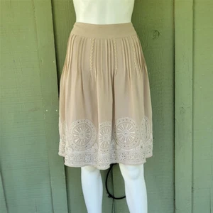 NWT CHICO'S Beige Fancy Sequin Embroidered Skirt 0 or US 4 $129 - Picture 1 of 5