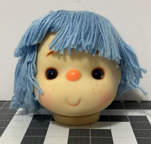 Cabeza de muñeca Mitzy piruleta carril hilo azul pecas de pelo naranja nariz repuesto - Imagen 1 de 6