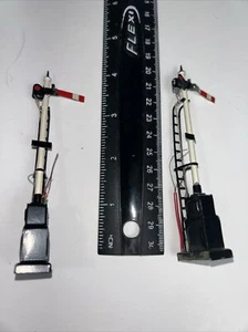 Pair of Vintage HO SCALE 1/87  Semaphores, Maker Unknown ***FREE SHIPPING - Picture 1 of 10