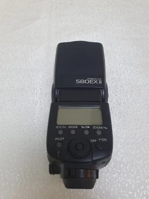 Canon Speedlite 580EX II Flash Light - Image 1 of 4