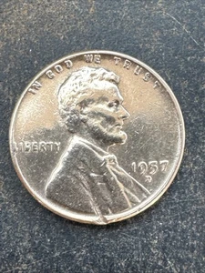 1957-D Lincoln Wheat Penny - Picture 1 of 2