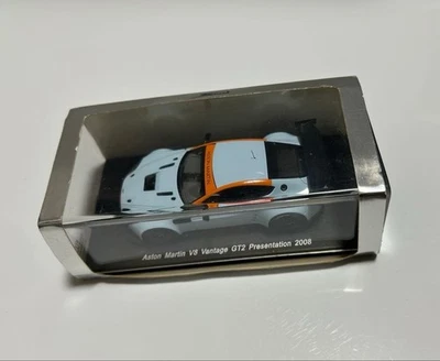 Modellino auto 1/43 Spark Aston Martin V8 Vantage GT2 2008 Gulf Presentation - Immagine 1 di 4