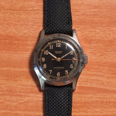 Record Watch Co Geneve Military Watch 1940s Swiss 31mm Case Manual Wind Vintage - image 1 of 4
