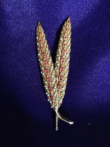 Benedikt Gold-tone Brooch with Tiny Ruby-Like and Turquoise-Like Beads Vintage - Picture 1 of 3