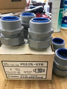 Appleton PG125-STB 1-1/4 Metric Liquidtight Connector Box Of 5 - Picture 1 of 1