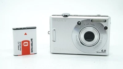 Sony Cyber-shot DSC-W30 Silver 3.2MP Compact Digital Camera Tested from Japan - Image 1 of 4