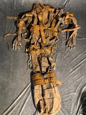 Skinwalkers (2006) 狼人茧服装 — 第 1/4 张图片