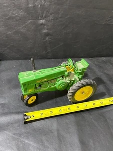 Tractor agrícola John Deere Ertl 70 vintage de metal verde 1/16 - Imagen 1 de 9