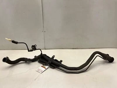 2015 - 2017 Mazda 6 conjunto de pescoço de enchimento de combustível fabricante de equipamento original GJR942210J - Imagem 1 de 4