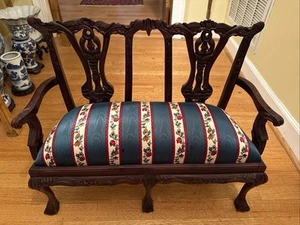 Vintage Miniature Chippendale Wood Settee Salesman Sample? - Picture 1 of 14