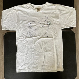Vintage Pablo Picasso Dove Of Peace Art Tee Shirt Alore Brand Size M - Picture 1 of 4