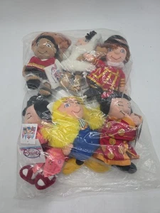 Disney Store It's A Small World Sitzsack Plüsch 6er Set Neu Mit Etikett Im Beutel - Bild 1 von 7