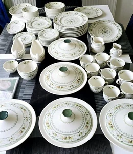 Juego de servicio de cena vintage Royal Doulton PROVENCAL Inglaterra 80 piezas porcelana fina - Imagen 1 de 4