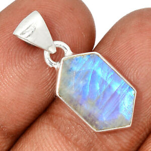 Natural Rainbow Moonstone - India 925 Sterling Silver Pendant Jewelry CP44173