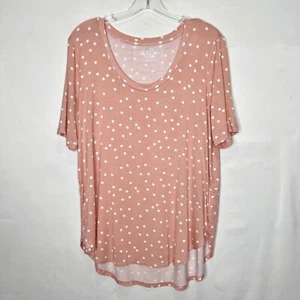 Maurices Woman’s Top Lg Pink w/ White Polka Dots 24/7 Scoop Neck Round Hem Shirt - Picture 1 of 9