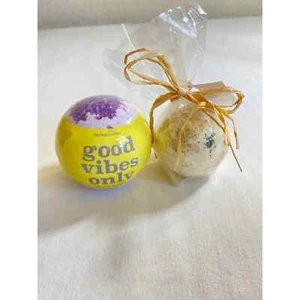 Bath and Body Works + lotto bombe frizzanti da bagno fatte in casa, solo buone vibrazioni e Earl Gray - Foto 1 di 7