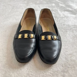 Salvatore Ferragamo Loafer Womens 9 Black Leather Gold Chain Bow Accent Italy - Picture 1 of 13
