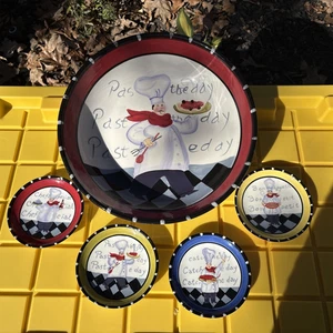 "Cuenco de día de pasta de 13"" con platos de 5"" certificado internacional Jennifer Brinley" - Imagen 1 de 4