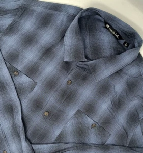 Travis Mathew Long Sleeve Button Up Shirt Men’s Size XXL 2XL Blue Plaid Pockets - Picture 1 of 10