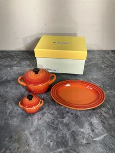 Le Creuset 2.5” Mini 1” Xtra Mini Cocotte Oval Plate Set Flame Orange 910381-00 - Picture 1 of 12