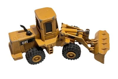 Norscot Wheeled Front End Loader Diecast Skidder CAT 950F - Image 1 of 4