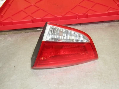 2010-2015 Hyundai Tucson OEM RH пассажирской стороне внутренний задний фонарь 10 11 12 13 14 15 - Изображение 1 из 4