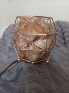 Studio Mercantile Himalayan Salt Crystal Lamp Pre-owned Rose Gold Container - Picture 1 of 6