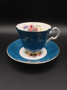 ROYAL GRAFTON ENGLISH BONE CHINA TEA CUP & SAUCER DEEP BLUE W/ ROSE BASKET - Picture 1 of 6