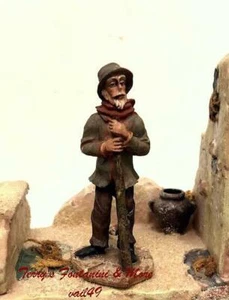 BETHLEHEM NATIVITY VILLAGE 2.5"SERIES MAN w/WALKING STICK FIGURE USE w/FONTANINI - Picture 1 of 2