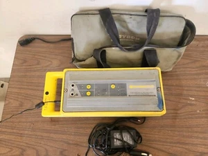 RYCOM 8877 CP WIRE LINE UTILITY CABLE PIPE LOCATOR/TRANSMITTER - Picture 1 of 5