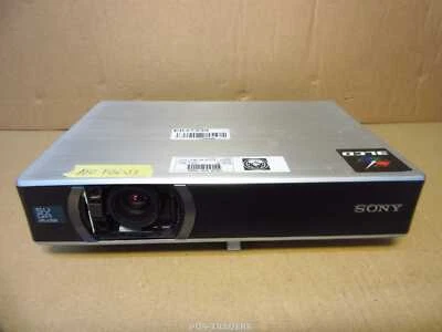 Sony VPL-CS20 Projector Beamer SVGA 3LCD 2000 LUMENS VGA -No Remote- NO FOCUS - Bild 1 von 4