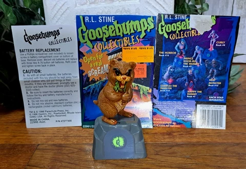 Vintage 1996 Goosebumps Cuddles Hamster Light Sound Figure Works! Collectible Cover