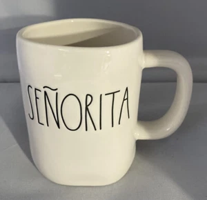 Taza de café Rae Dunn 'SENORITA' CERÁMICA #287 por magenta blanco brillante nueva - Imagen 1 de 3