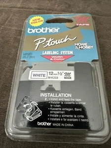 Brother Serie M Cartuccia Nastro Etichettatrici P-Touch 12mm 1/2w Blu su Bianco MK233 - Foto 1 di 3