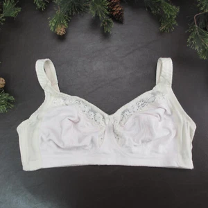 Cabernet Bra Size 40C White Padded Wireless Adjustable Clasp Back - Picture 1 of 12