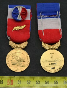 Französische Zivilmedaille / Ehrenmedaille der ARBEIT 35 Jahre Gold (B020 * ) - Bild 1 von 3