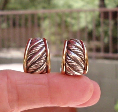 Pendientes de cable cónicos David Yurman raros y retirados - respaldos Omega - 18K/925 Foto 1 de 4
