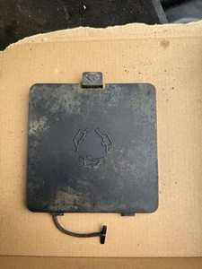 LAND ROVER TD5 ENGINE COVER oil filler flap ERR6709 - Picture 1 of 2