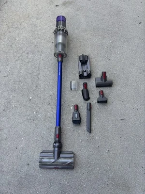 Dyson V11 Torque Drive+ | Hierro/Azul | Solo piezas Foto 1 de 4