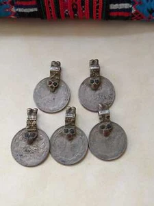 5x sehr rustikale Vintage Stammes Münz Anhänger gut gereist (#14425) - Bild 1 von 5