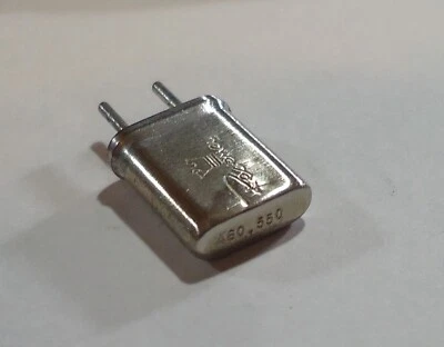 Cristal de escáner - 460,5500 MHz - 10,7 iF - 0,039 pines - Regency - HC-25/U Foto 1 de 2