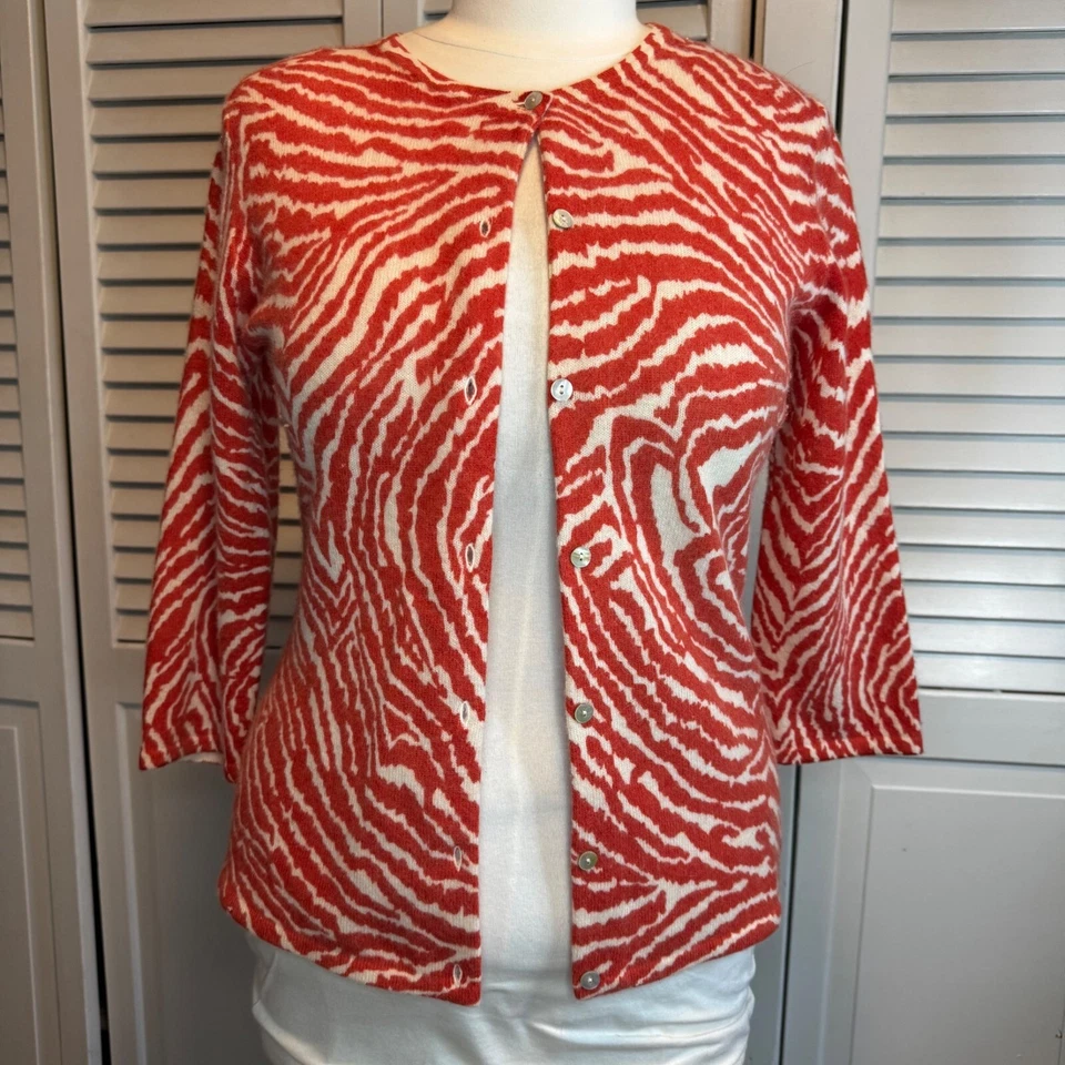 SARAH SPENCER WOMENS MEDIUM LAMBSWOOL ANGORA ANIMAL PRINT CARDIGAN SWEATER - Image 1 of 4