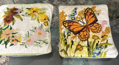 Almohadas de colección años 70 MCM Crewel bordado flores silvestres mariposa casa de campo 13x12 Foto 1 de 4