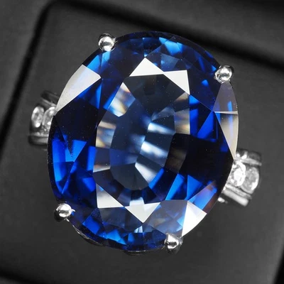 Anillos vibrantes hechos a mano de plata de ley 925 ovalados de zafiro azul intenso de 33,70 quilates Foto 1 de 4